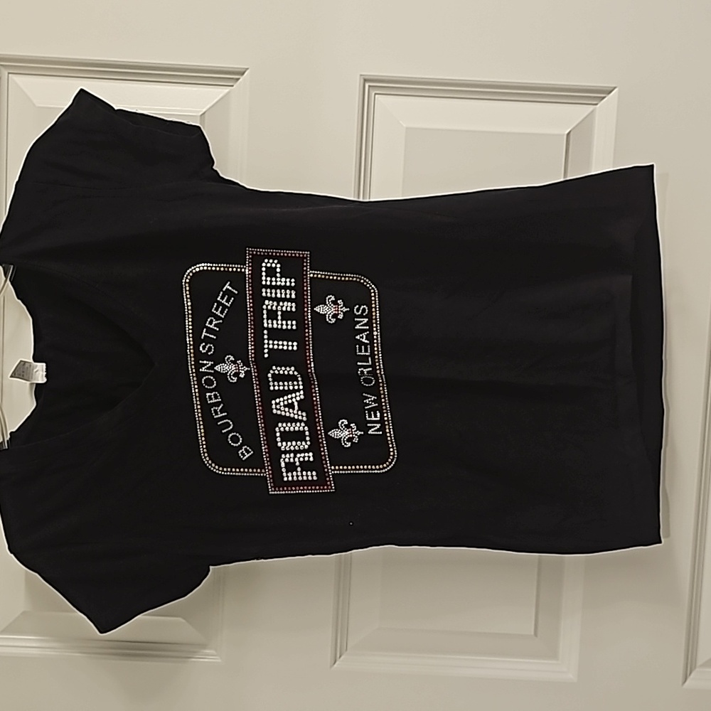 Black Bourbon street tee